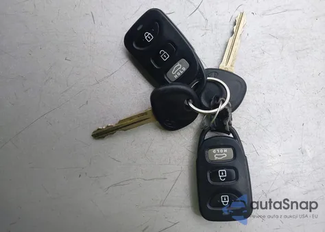 2017 Hyundai Elantra Se z USA, uszkodzony, nr VIN 5NPD84LF8HH117857